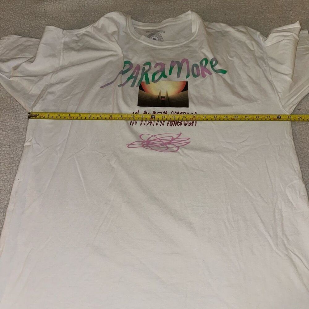 Paramore in North America 2023 Tour Graphic Tee Size 2XL NWOT - Picture 9 of 12